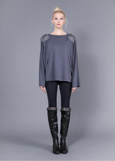 Loose μπλούζα με επωμίδες