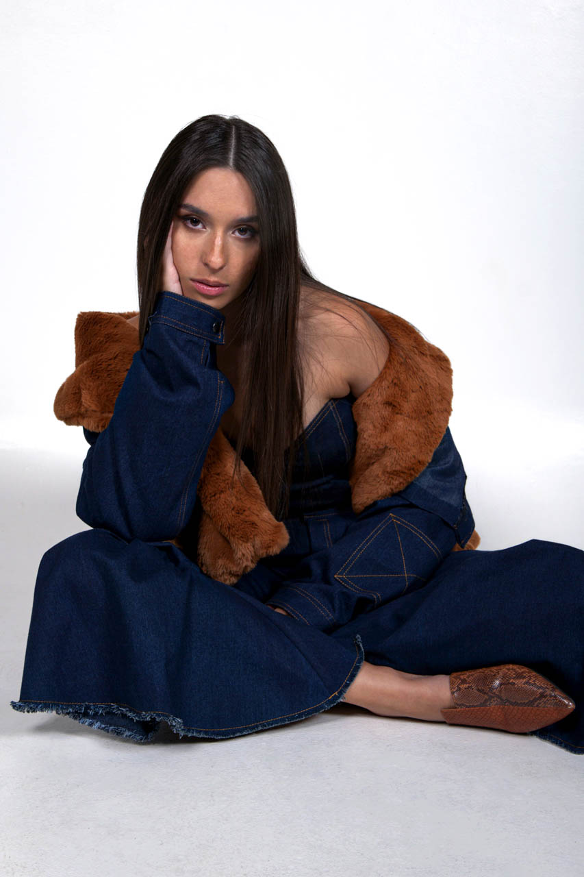A00266 BELL BOTTOMS_A00256 FUR CAMEL_SS0003 GRANDIER BOUSTIER_A00255 DENIM CROP JACKET_SITTING-2 DENIM CROP JACKET - Image 7