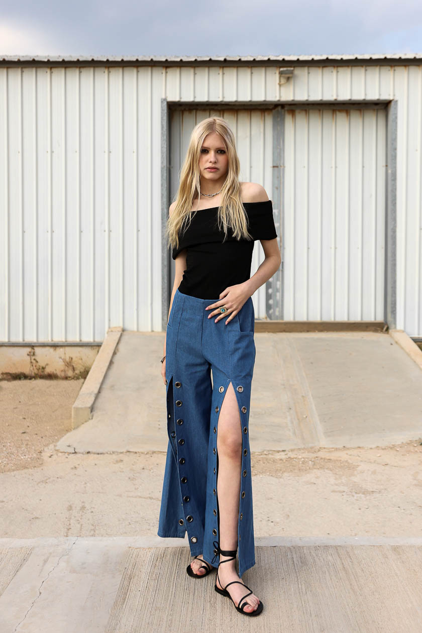 A00284_1 Off Shoulder Tight Top - Image 3