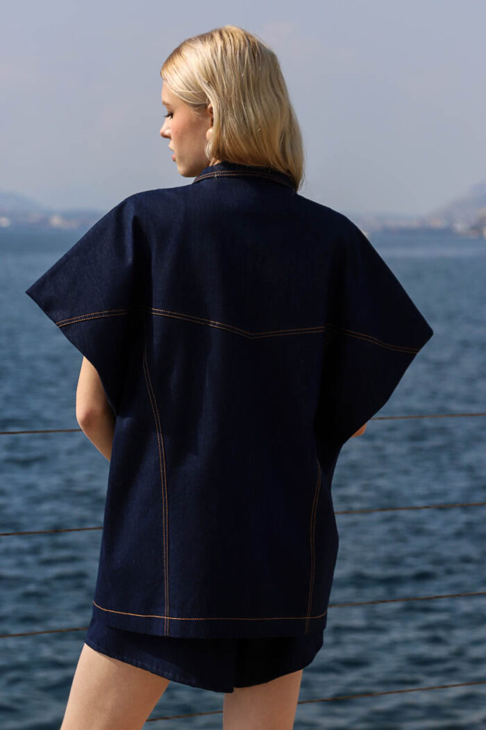 Sleeveless High Padded Vest Jacket - Image 3
